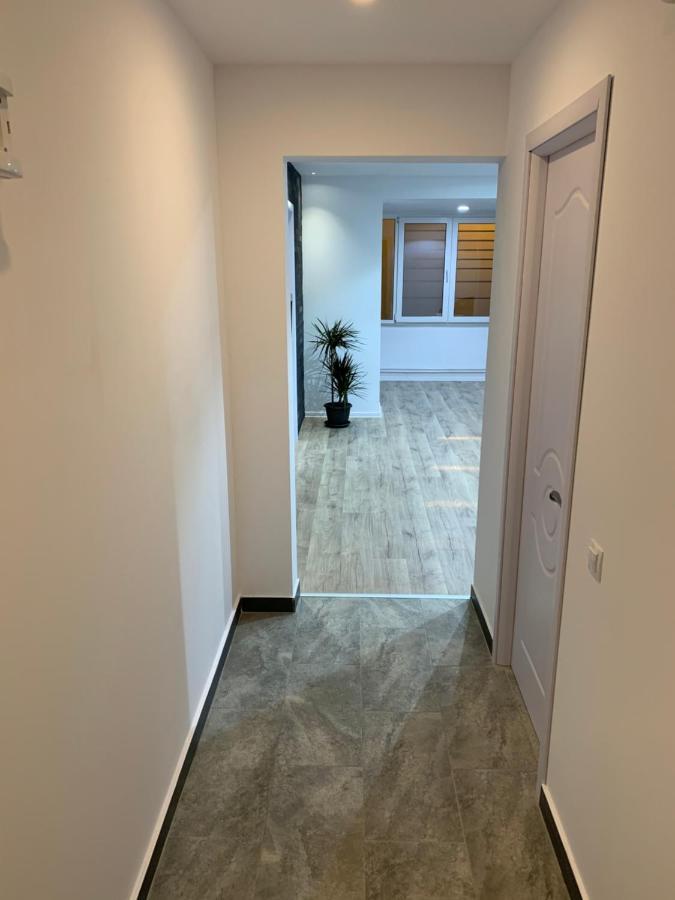 Apartment City Center Pitesti Exterior photo